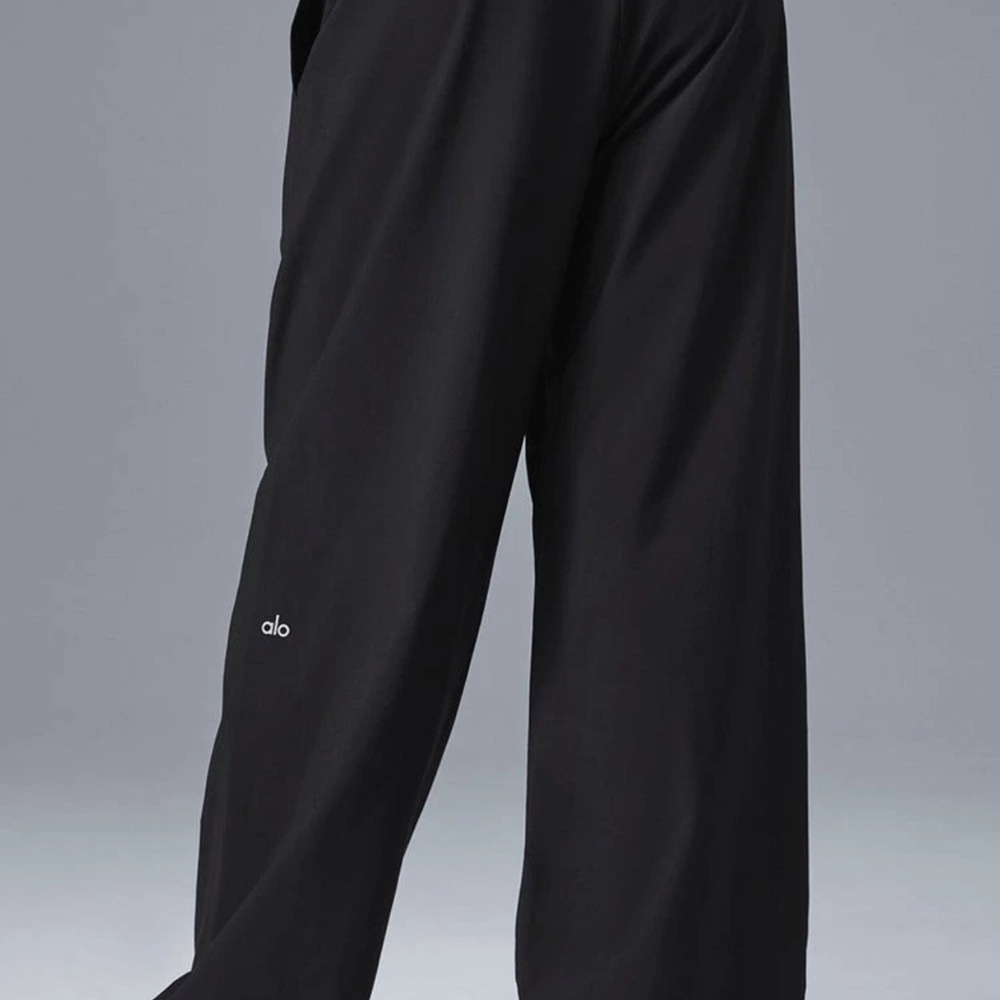 ALO Yoga Women's Black suit up trouser - Picture 2 of 7